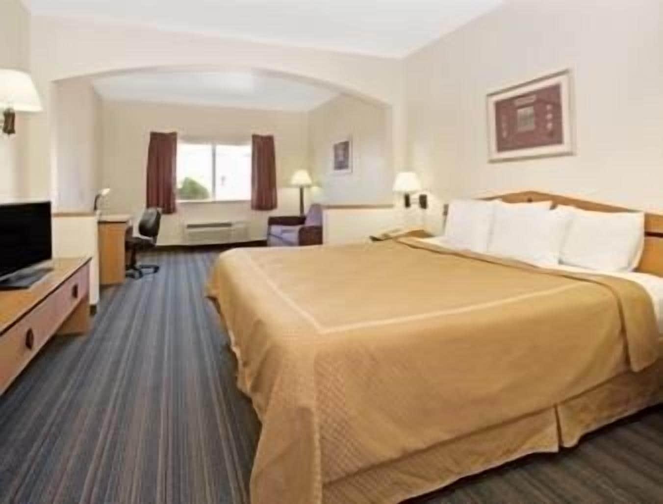 Days Inn & Suites By Wyndham Castle Rock Exteriör bild