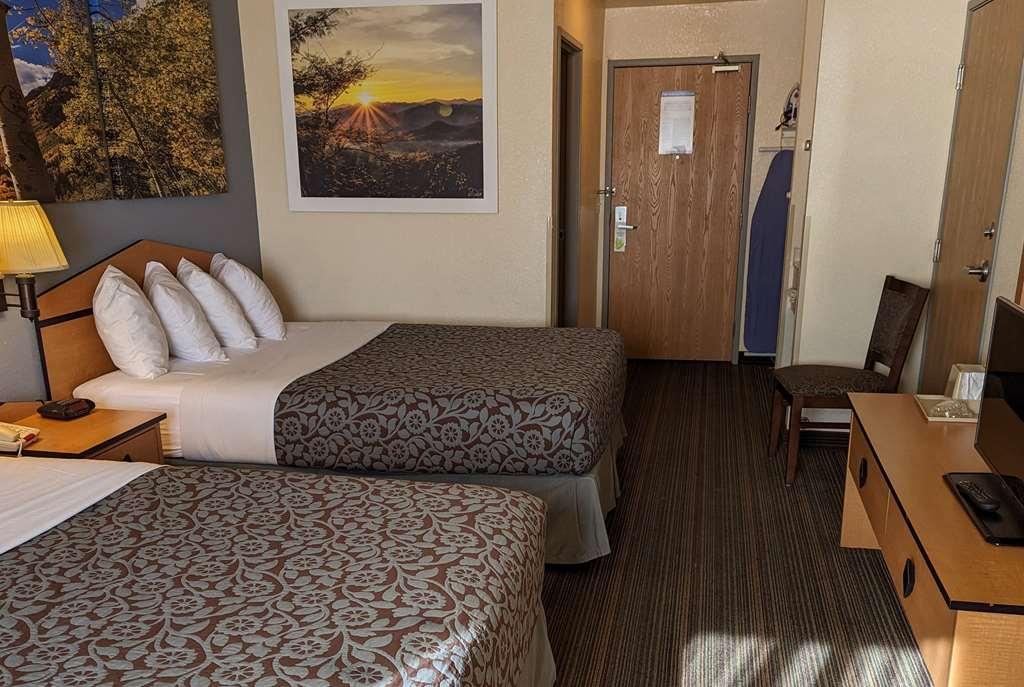 Days Inn & Suites By Wyndham Castle Rock Rum bild