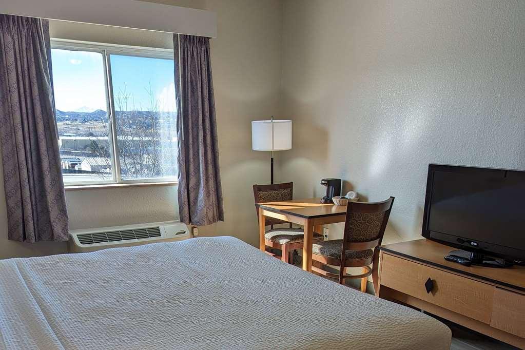 Days Inn & Suites By Wyndham Castle Rock Rum bild