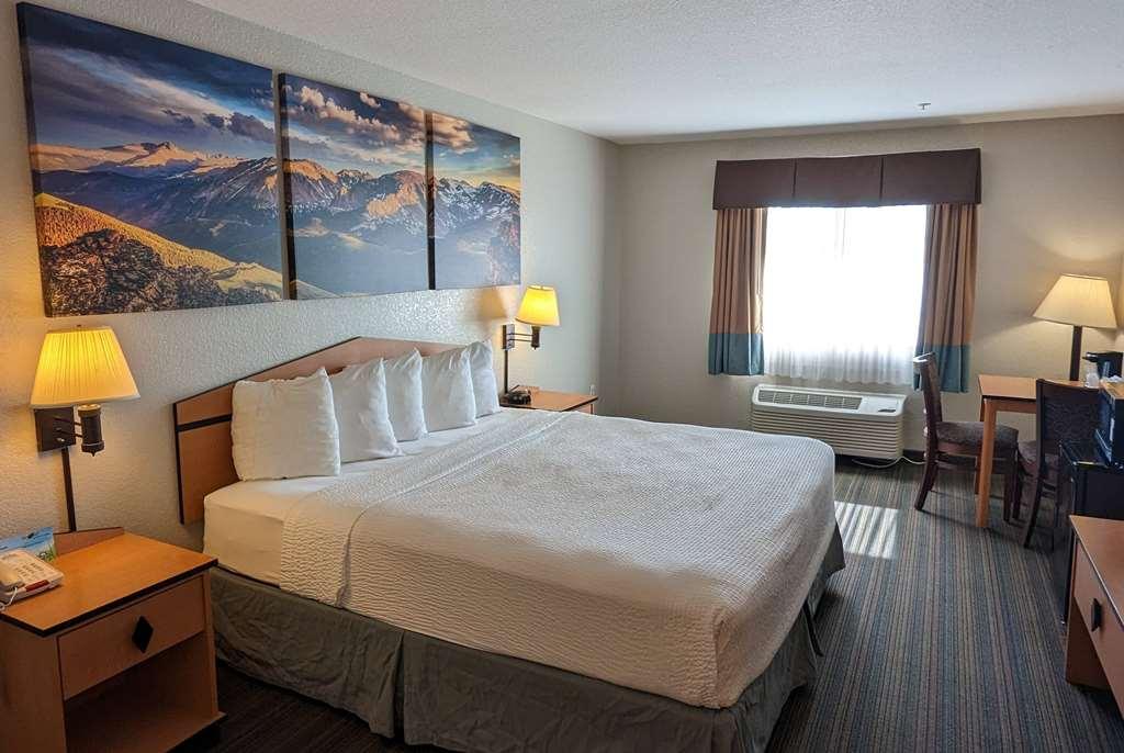 Days Inn & Suites By Wyndham Castle Rock Rum bild