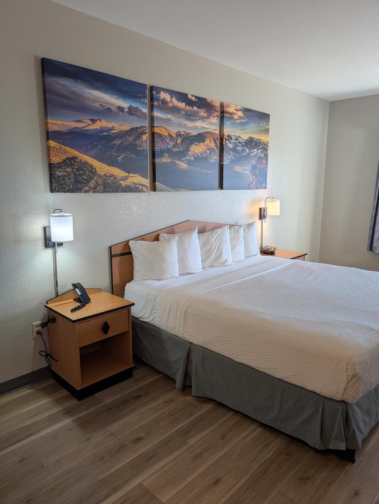 Days Inn & Suites By Wyndham Castle Rock Exteriör bild