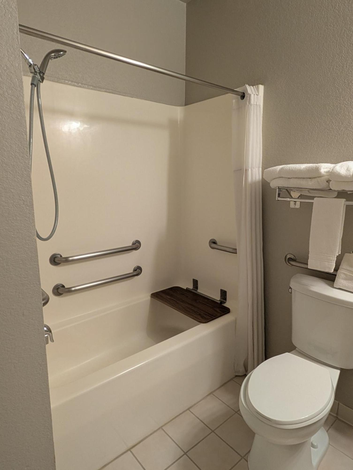 Days Inn & Suites By Wyndham Castle Rock Exteriör bild