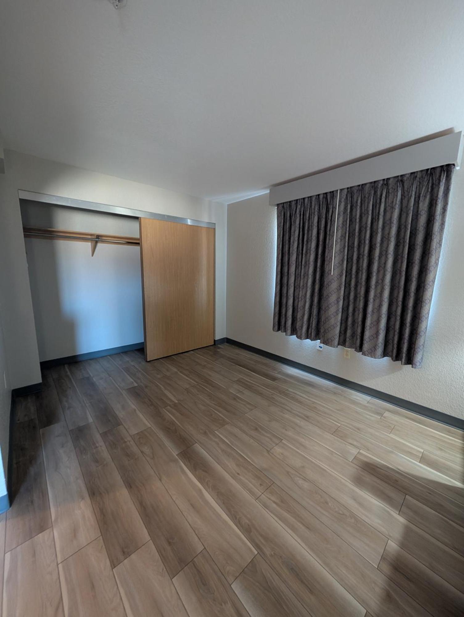 Days Inn & Suites By Wyndham Castle Rock Exteriör bild